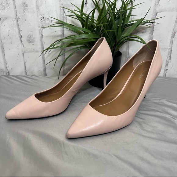 Calvin Klein Shoes - Calvin Klein Gayle Pumps